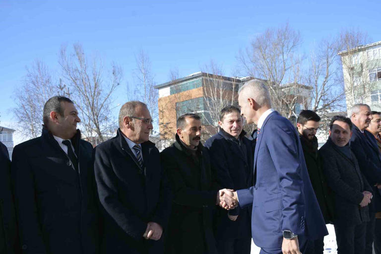 Fatih Altaylı'dan Vali Çiçekli Tepkisi: 'CHP'den Tiksindirme Projesi'