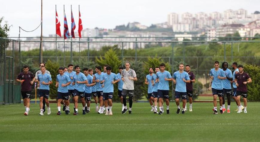 Trabzonspor'da Yeni Transferler Sahaya İndi: Sezon Hazırlıkları Hız Kazandı